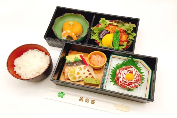 荒牧慶彦プロデュース御膳